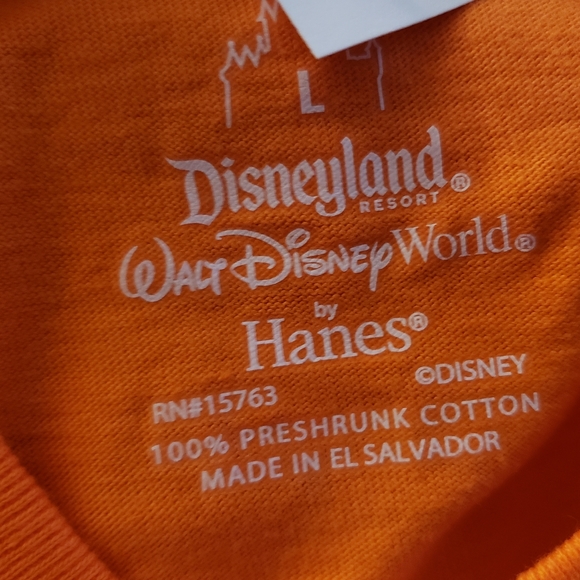 NWT Disneyland Resort Orange T-shirt UNISEX Sz Large - Picture 3 of 3